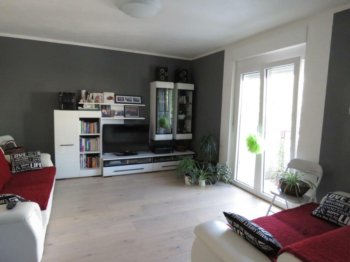 Apartman Snjeska บูเซต ภายนอก รูปภาพ