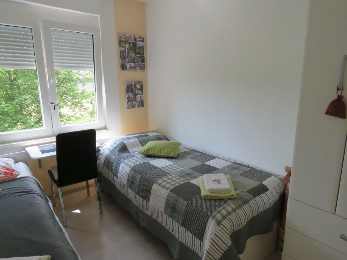Apartman Snjeska บูเซต ภายนอก รูปภาพ